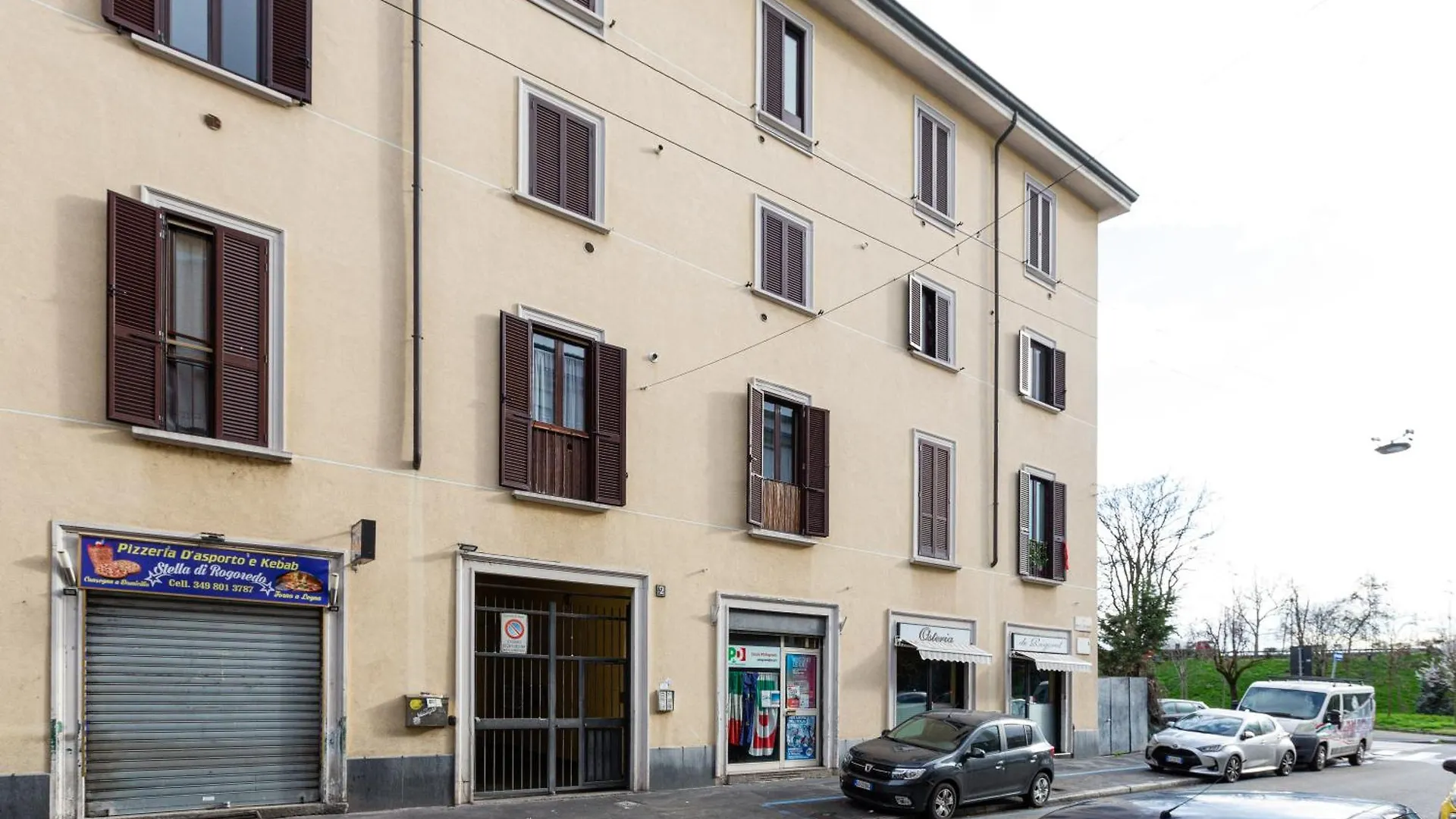 Milan Rogoredo - Bright Apartment 0*,  Italy